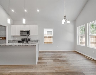 2511 Birdell Court - Photo Thumbnail 7