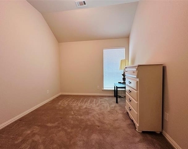 3516 Rim Fire Drive - Photo Thumbnail 26