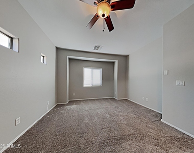 17734 W Langer Lane - Photo Thumbnail 8