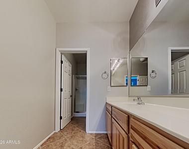 17734 W Langer Lane - Photo Thumbnail 15