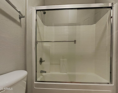 17734 W Langer Lane - Photo Thumbnail 6