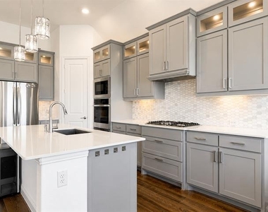 17293 Texas Pistache Drive - Photo Thumbnail 10