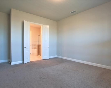 219 Lexington Avenue - Photo Thumbnail 21