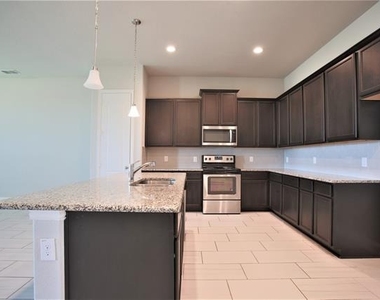 219 Lexington Avenue - Photo Thumbnail 18