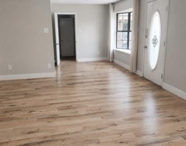 4601 Hazel Street - Photo Thumbnail 2