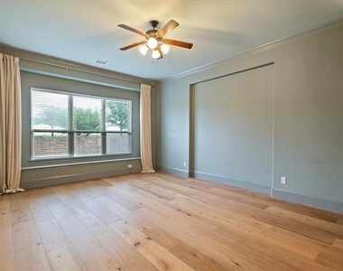 1040 Edgefield Lane - Photo Thumbnail 12