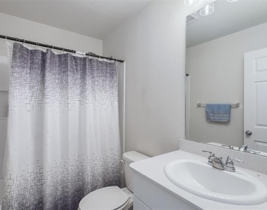 859 Table Rock Street - Photo Thumbnail 11