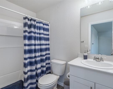 859 Table Rock Street - Photo Thumbnail 20