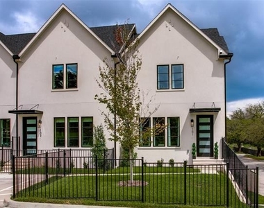 7207 Gaston Avenue - Photo Thumbnail 2