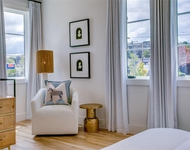 7207 Gaston Avenue - Photo Thumbnail 31