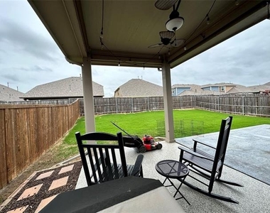 1609 Meadow Trail - Photo Thumbnail 17