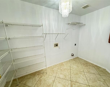 5424 Caribou Ridge Drive - Photo Thumbnail 10