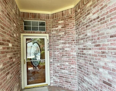5424 Caribou Ridge Drive - Photo Thumbnail 3