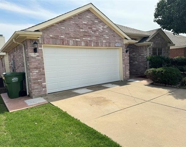 5424 Caribou Ridge Drive - Photo Thumbnail 2