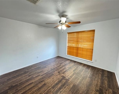 5424 Caribou Ridge Drive - Photo Thumbnail 23
