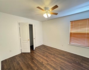 5424 Caribou Ridge Drive - Photo Thumbnail 21