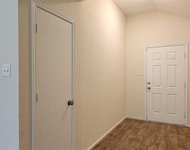 2304 Hayes Street - Photo Thumbnail 2