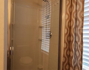 2304 Hayes Street - Photo Thumbnail 13
