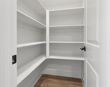 2521 Brunswick Way - Photo Thumbnail 6