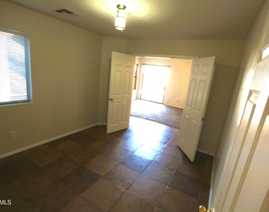 12437 W Via Camille Drive - Photo Thumbnail 23