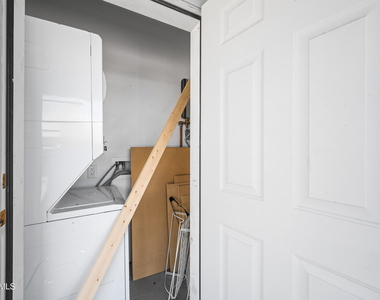 22 E Riverside Street - Photo Thumbnail 17
