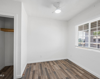 22 E Riverside Street - Photo Thumbnail 13