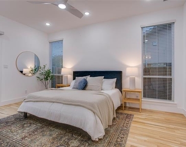 2313 S Vernon Avenue - Photo Thumbnail 31