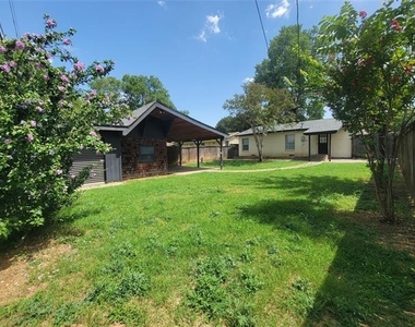 1225 Blalock Avenue - Photo Thumbnail 21