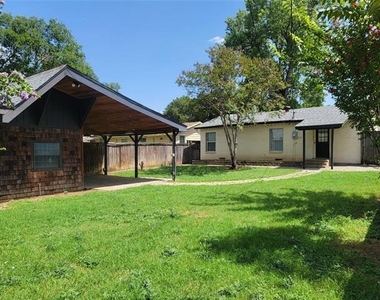 1225 Blalock Avenue - Photo Thumbnail 20