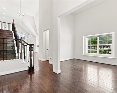 1317 Mary Horn Drive - Photo Thumbnail 5