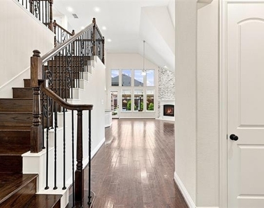 1317 Mary Horn Drive - Photo Thumbnail 7