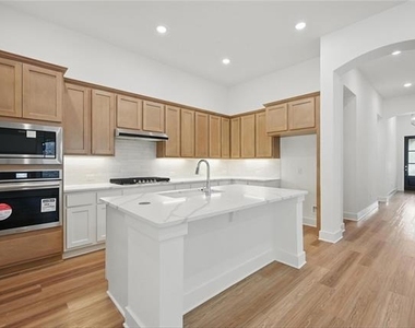 5060 Westhaven Circle - Photo Thumbnail 5