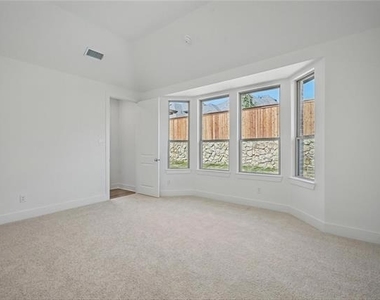 5060 Westhaven Circle - Photo Thumbnail 13