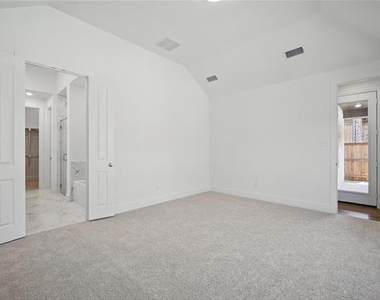 5060 Westhaven Circle - Photo Thumbnail 8