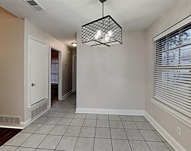 551 Rand Drive - Photo Thumbnail 6