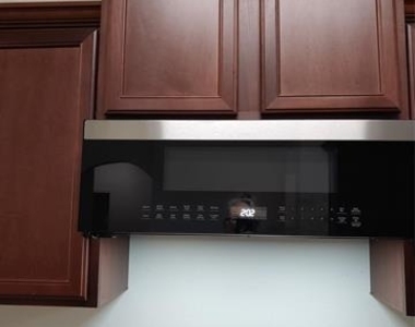 6209 Obsidian Creek Drive - Photo Thumbnail 8