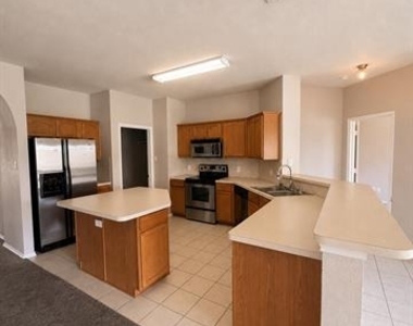 9809 Hedge Bell Drive - Photo Thumbnail 3
