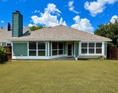 9809 Hedge Bell Drive - Photo Thumbnail 11