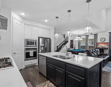 1330 Viridian Park Lane - Photo Thumbnail 14