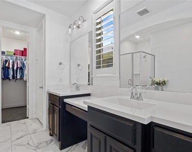1330 Viridian Park Lane - Photo Thumbnail 7