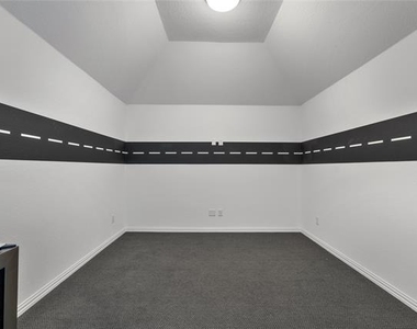 1330 Viridian Park Lane - Photo Thumbnail 18