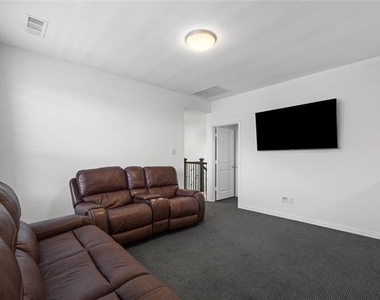 1330 Viridian Park Lane - Photo Thumbnail 17