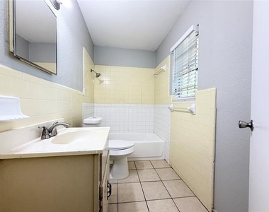 619 Midvale Drive - Photo Thumbnail 18