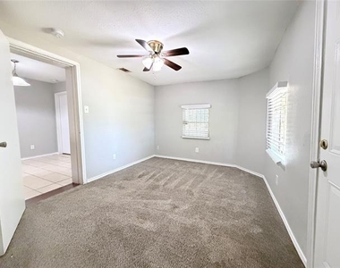 619 Midvale Drive - Photo Thumbnail 21