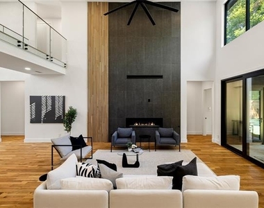 3723 Cortez Drive - Photo Thumbnail 7
