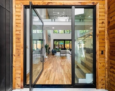 3723 Cortez Drive - Photo Thumbnail 4