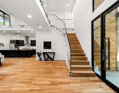 3723 Cortez Drive - Photo Thumbnail 2