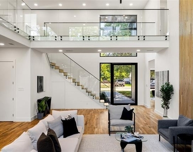 3723 Cortez Drive - Photo Thumbnail 10