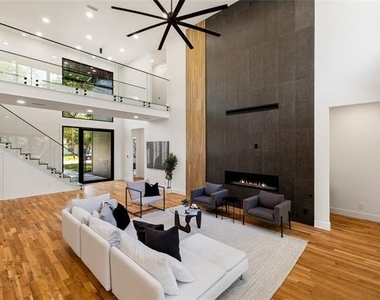 3723 Cortez Drive - Photo Thumbnail 8