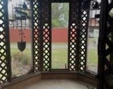 2309 Richwood - Photo Thumbnail 9